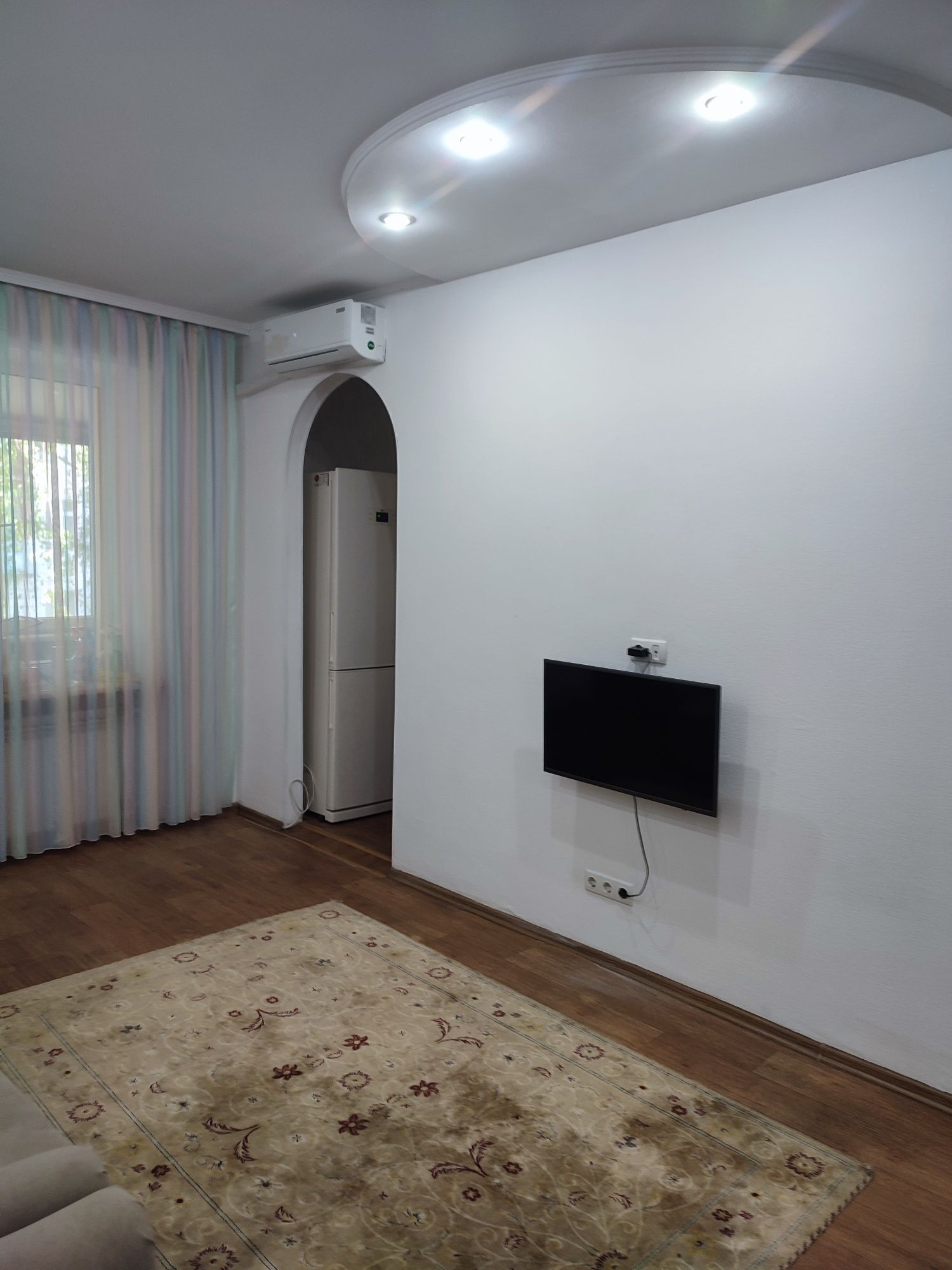 Продається 2х кімнатна квартира.