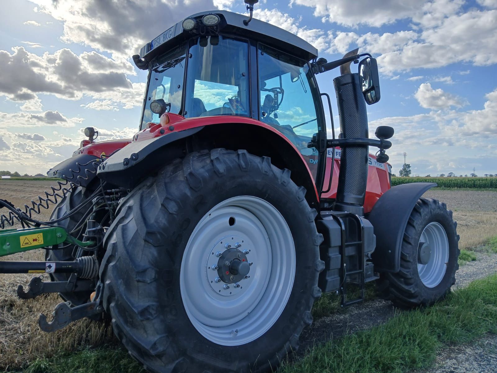 Ciągnik rolniczy Massey Ferguson 7720 S