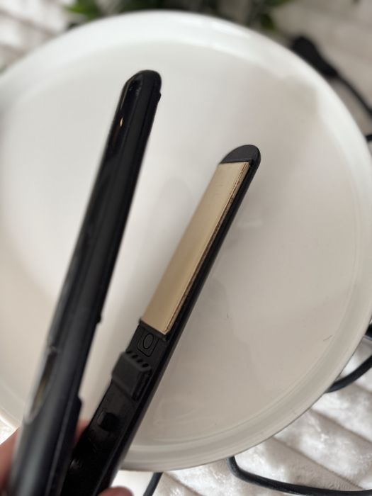 Prostownica do włosów Philips