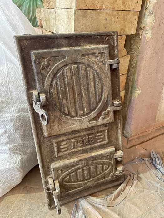 Продам чавунні дверцята для печі або каміна