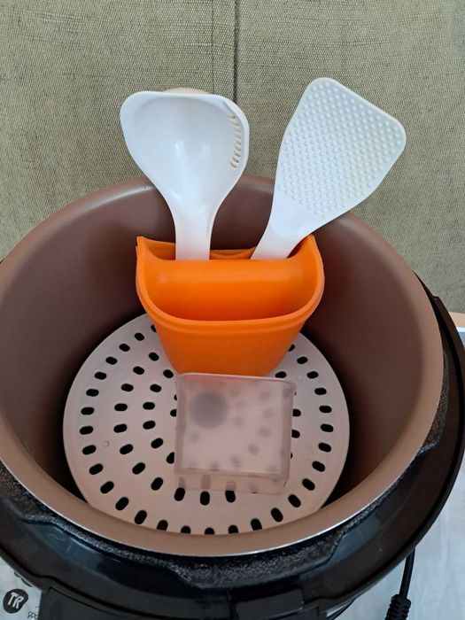 продаю мультиварку-скороварку PHILIPS HD-2178 б\у в хорошем состоянии