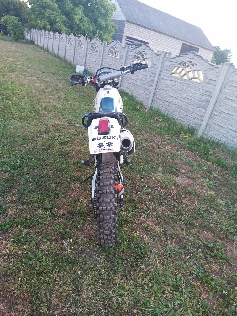 Suzuki dr350 cross