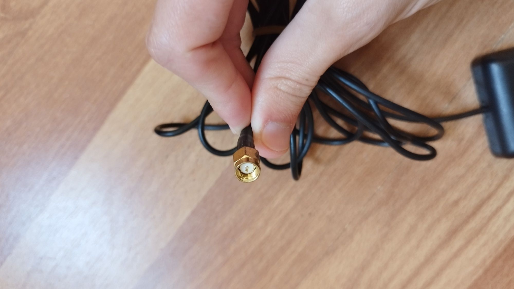 GPS para carro com adaptador.