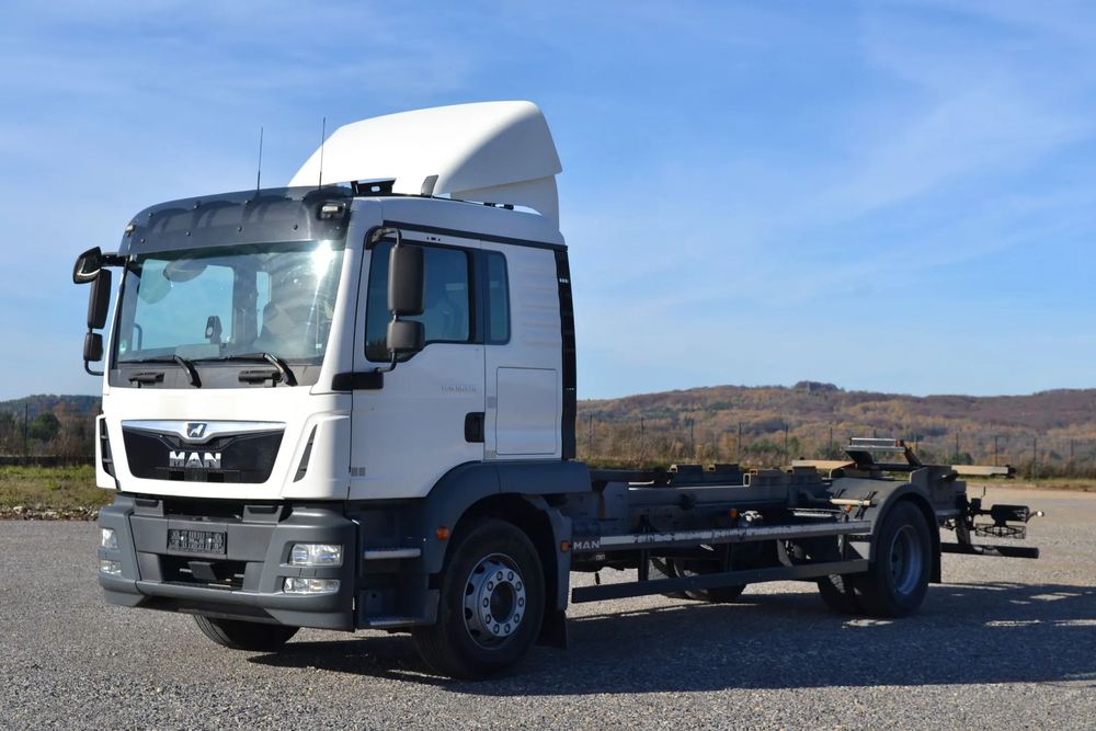 MAN TGM 18.320 Rama do zabudowy BDF Sypialna Kabina Idealny pod Laweta Pomoc Drogowa Najazd  Kontener Izoterma Firanka HDS Żuraw TGX TGS Actros Antos XF