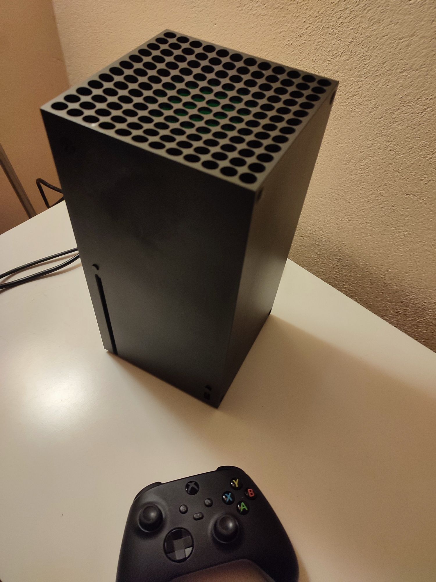 Xbox series X + pad na gwarancji