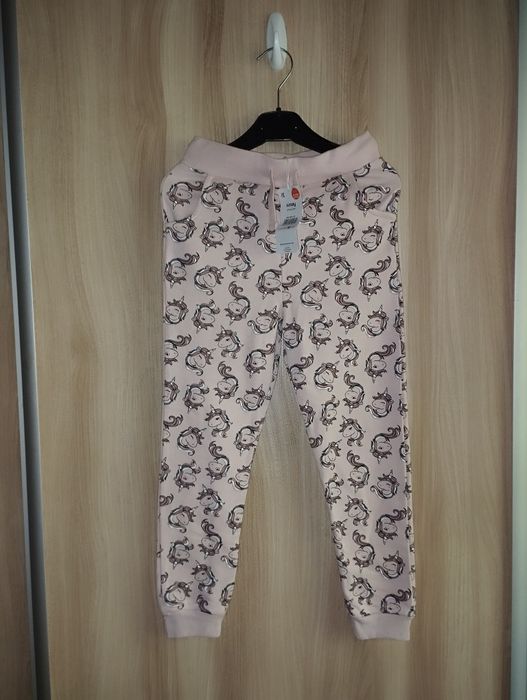 Spodnie dresowe Sinsay nowe r. 128