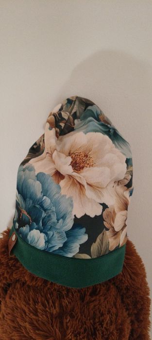 Czapka dziewczęca