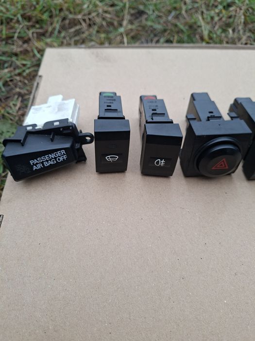 Кнопки для Митсубиси Паджеро Вагон 4