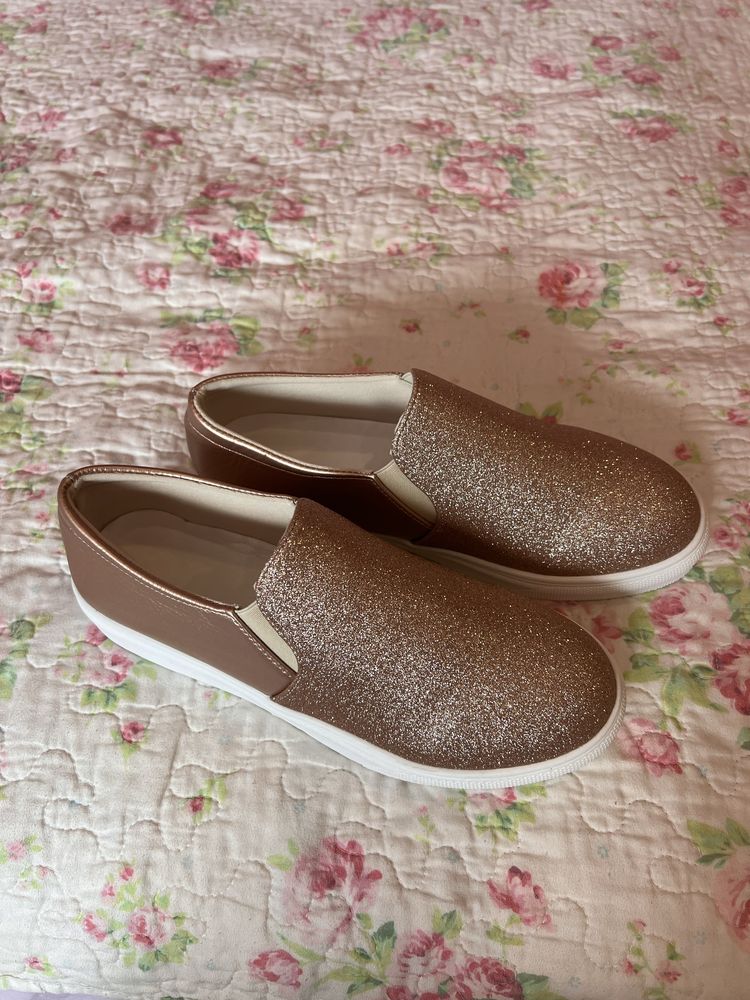 Nowe buty półbuty wsuwane Deezee r. 39 błyszczące