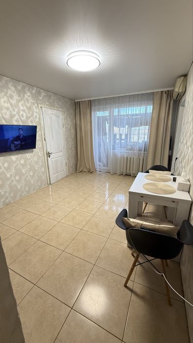 Продам затишну 3кімнатну квартиру, на Космонавтів