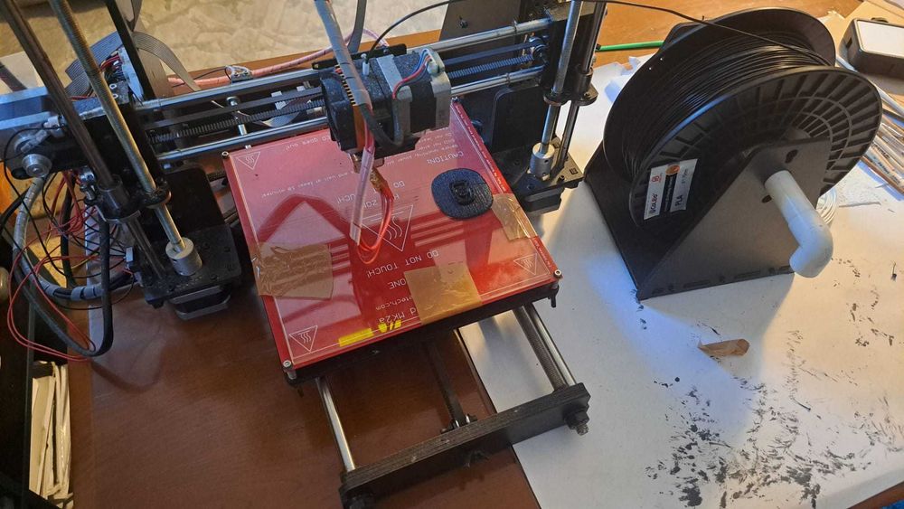 Impressora 3D a funcionar e calibrada