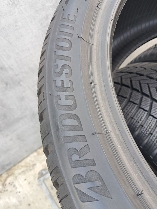 Резина зимова, 245/40 R19 Bridgestone Blizzak LM005 (арт. 13649)