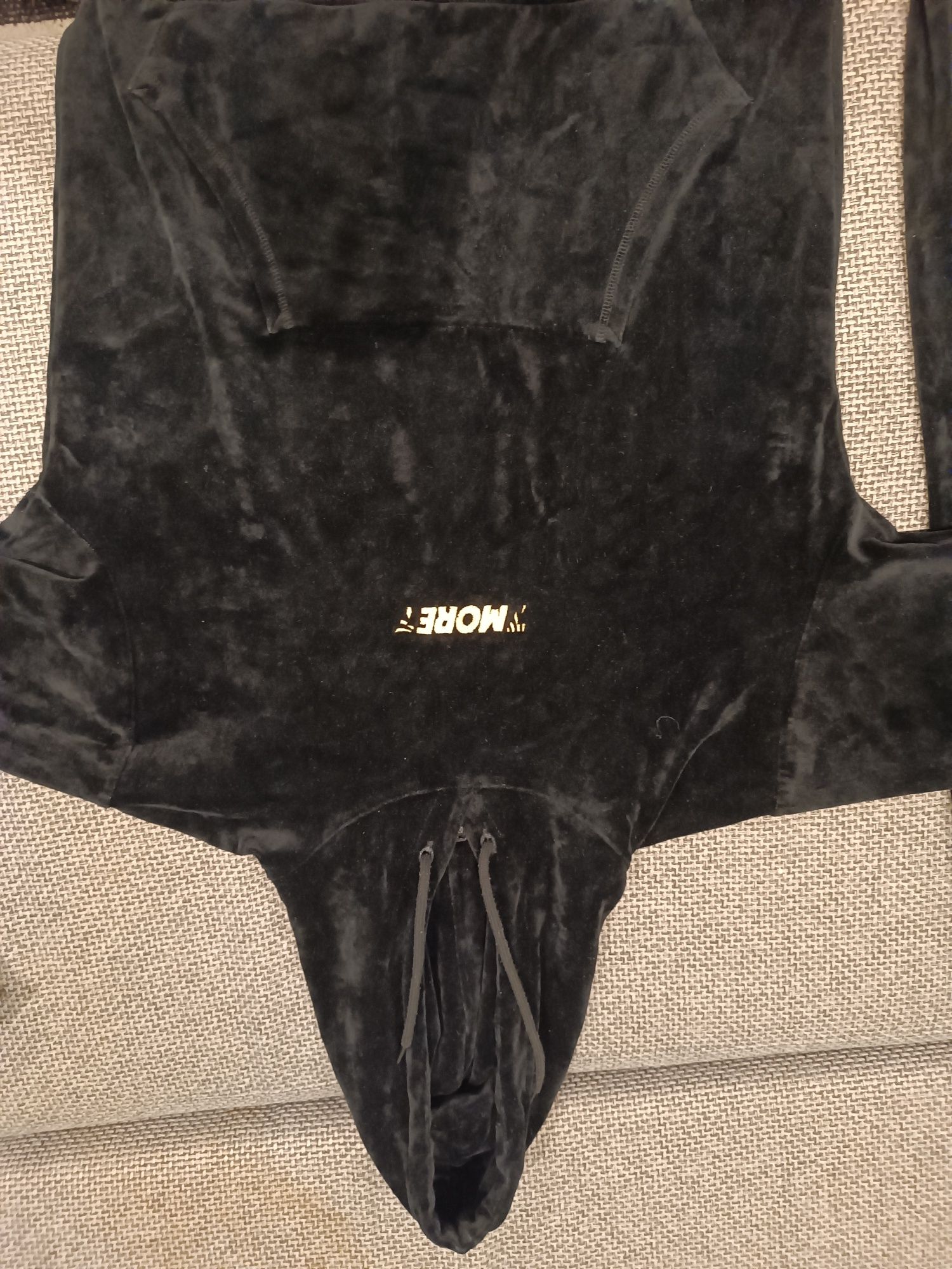 Welurowy Dres 7more7