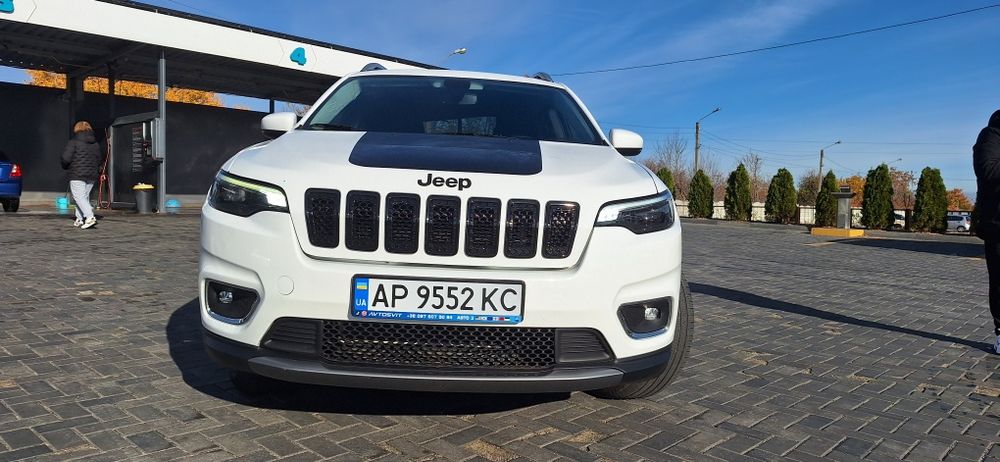 Продам авто Jeep Cherokee