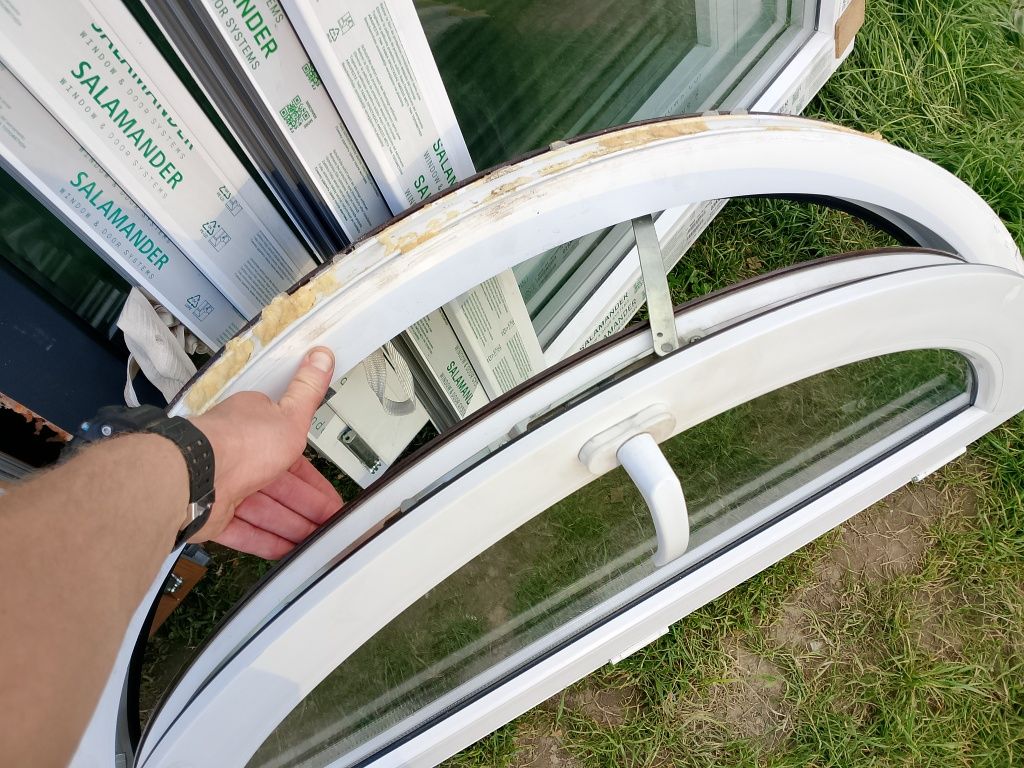 Okno łukowe 118x59 plastikowe uchylne dąb bagienny