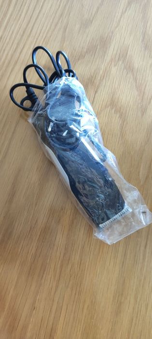 Máquina de tosquiar cães e gatos