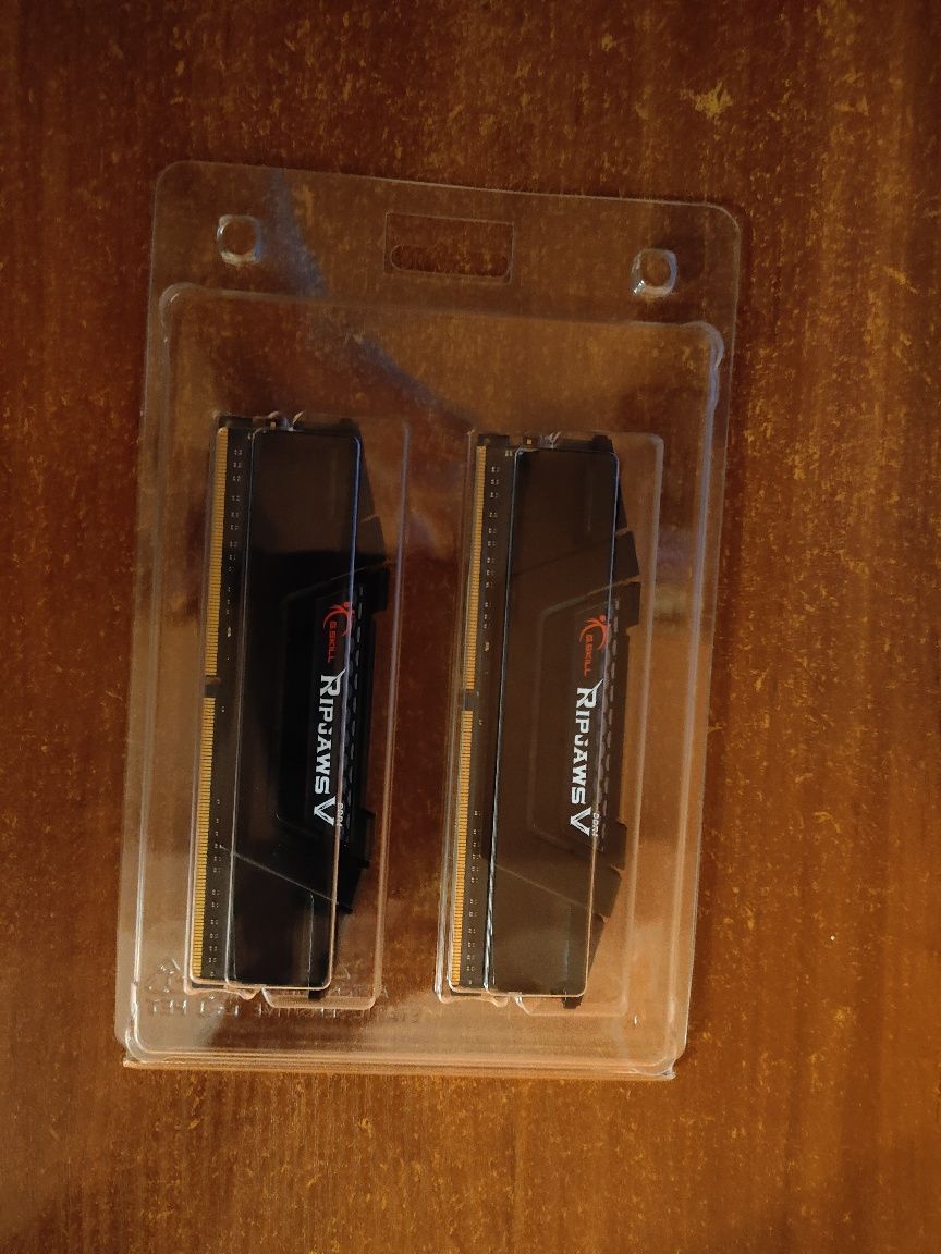 Оперативна пам'ять G.SKILL ddr4-3600 16Gb(8Gx2)