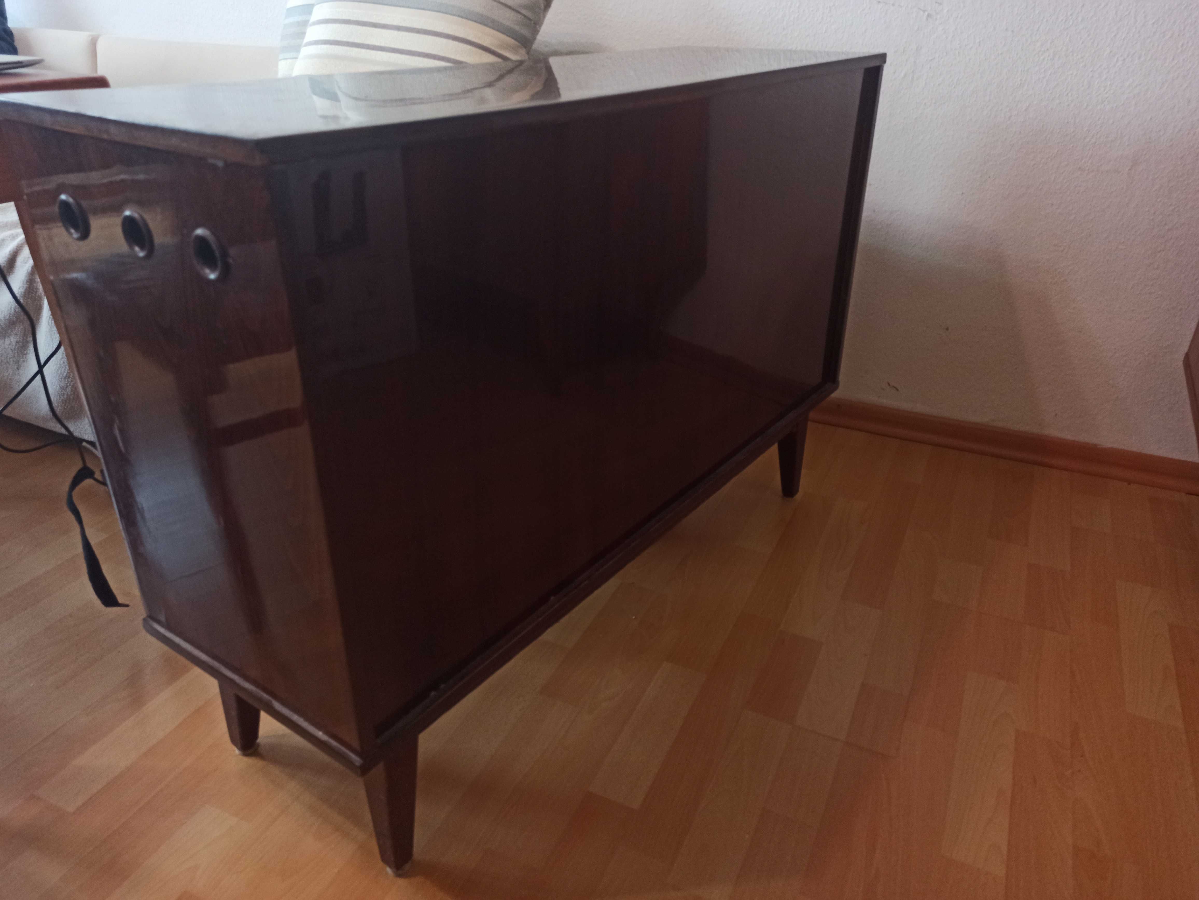 Kredens, szafka, komoda, bieliźniarka PRL lat 70-tych