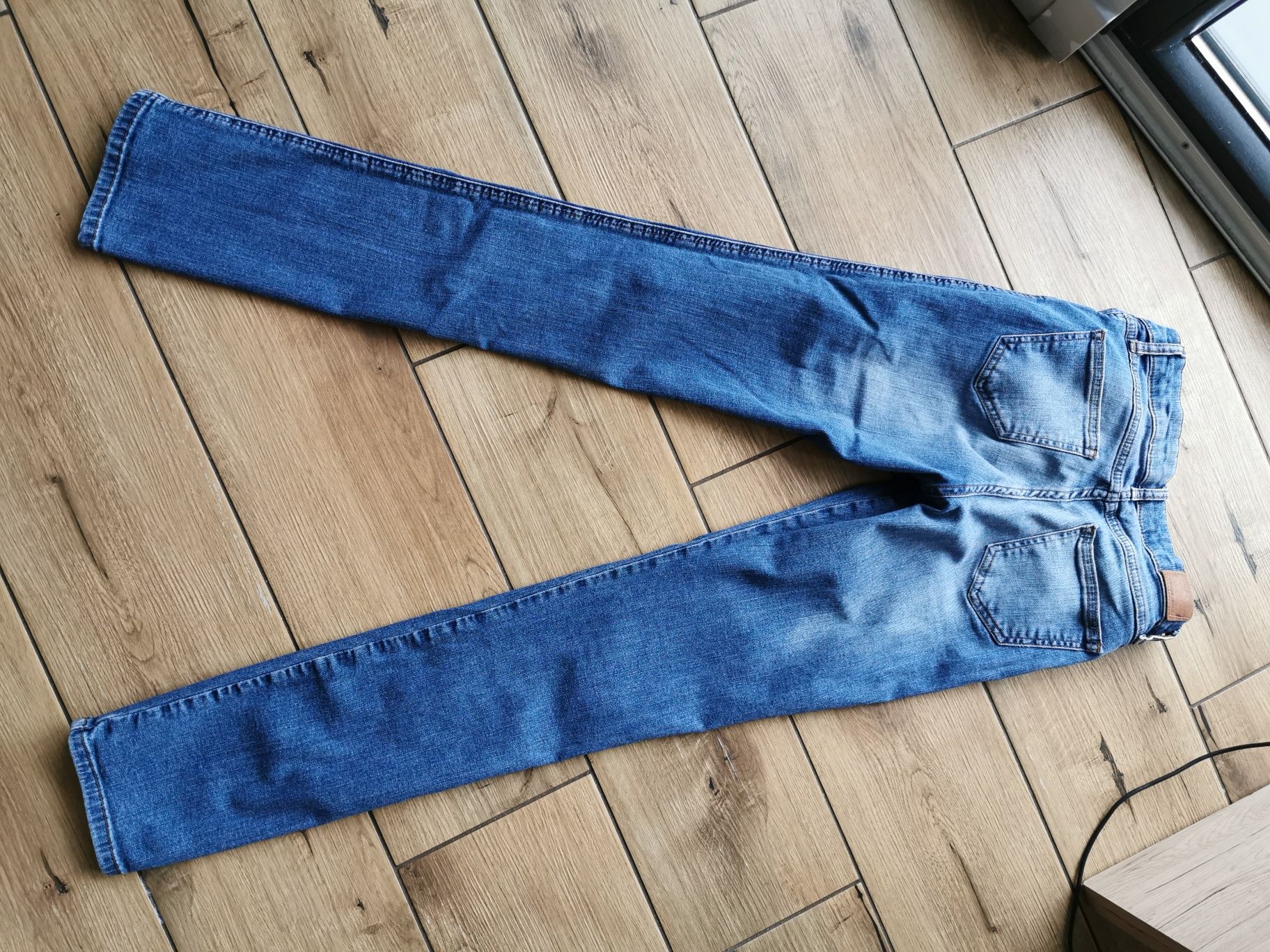 Spodnie Cross Jeans jeansy 27 34 niebieskie granatowe wycierane S M