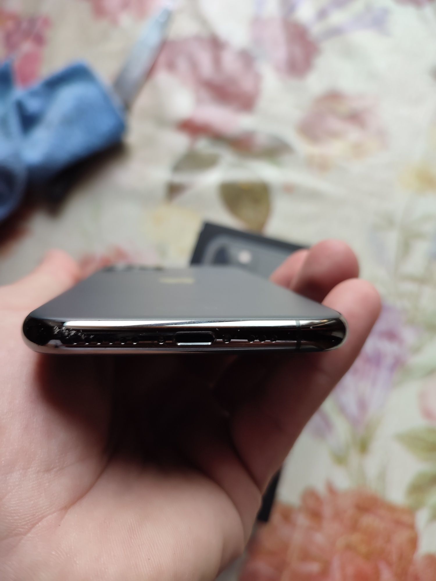 iPhone w bardzo dobrym stanie