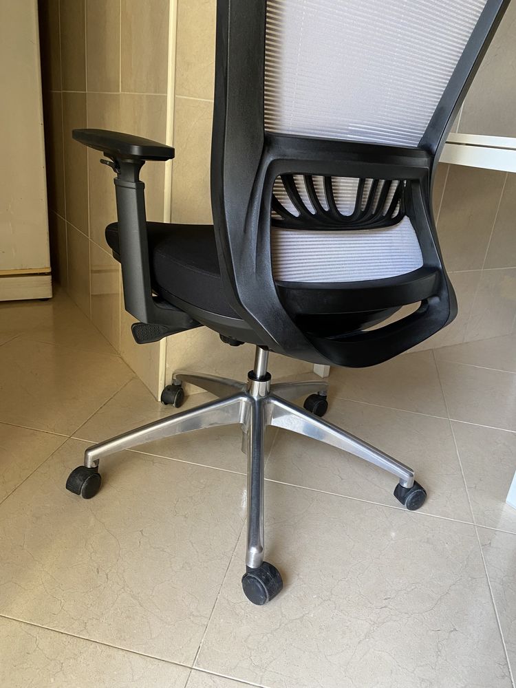 Cadeira escritório profissional 8h/trabalho
