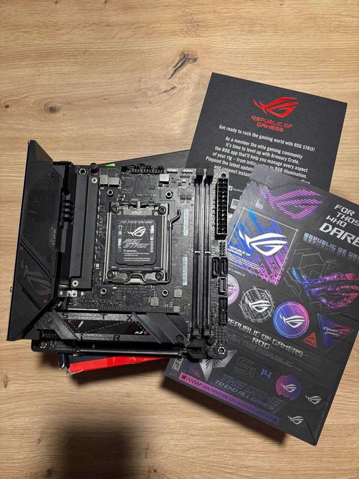 ASUS ROG STRIX B650E-I Gaming WiFi — ITX — AM5 — Б/У