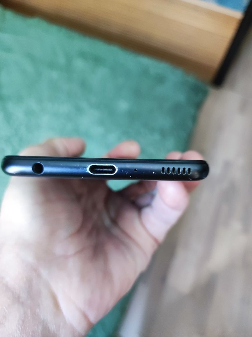 У продажу huawei p10plus 4/64