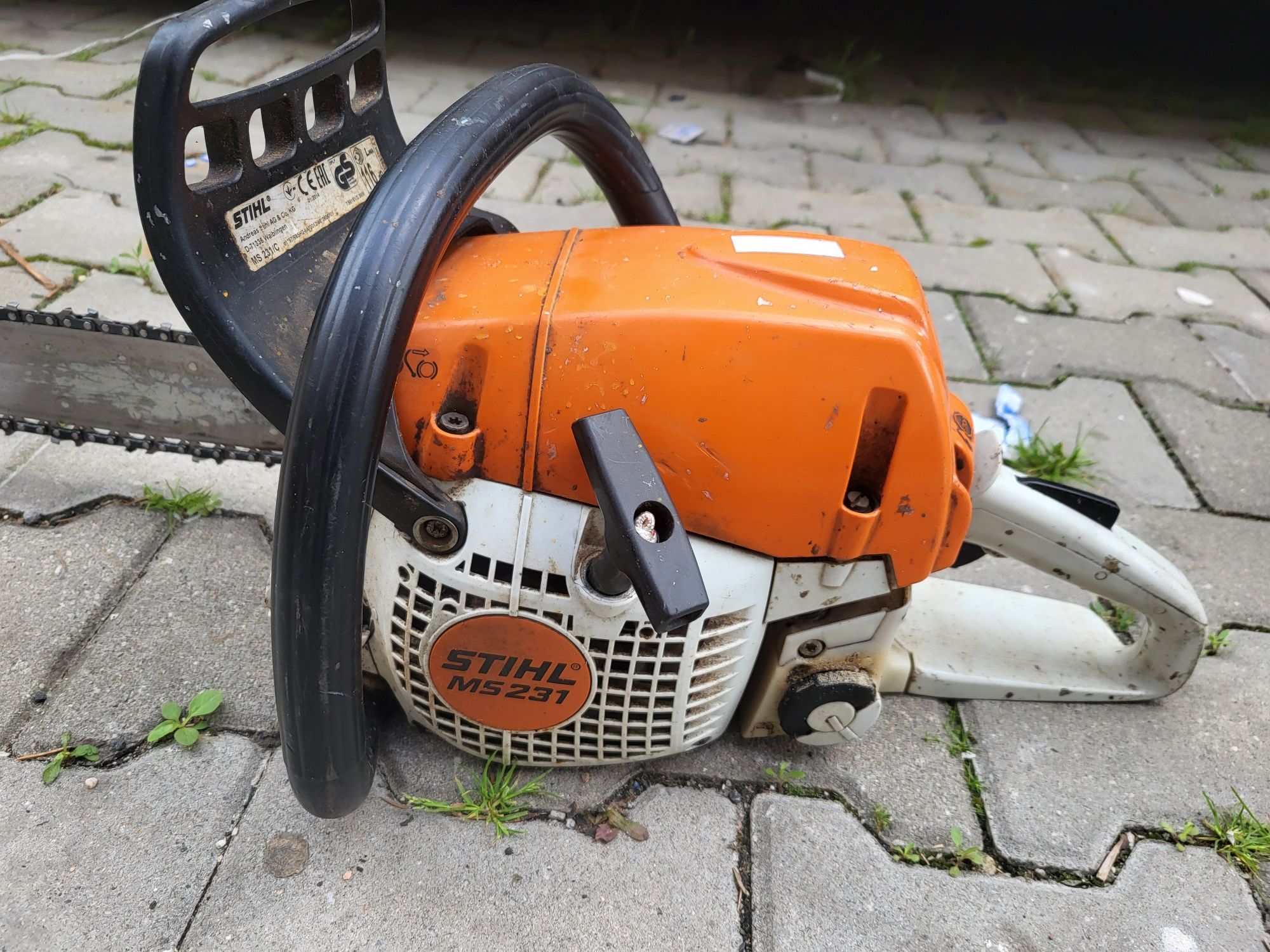 Spalinowa piła do drzewa stihl ms 231  c