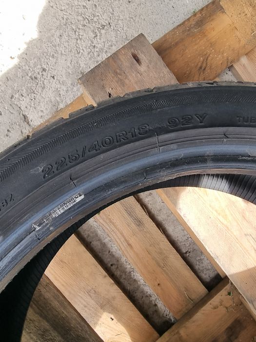 2x Opony letnie 225 40 r18 Bridgestone Potenza S001