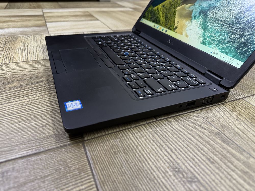 Потужний ноутбук Dell Latitude 5490 i5 8 покоління 16/256GB (512)