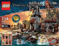 Lego 4194: Piratas das Caraíbas, Whitecap Bay