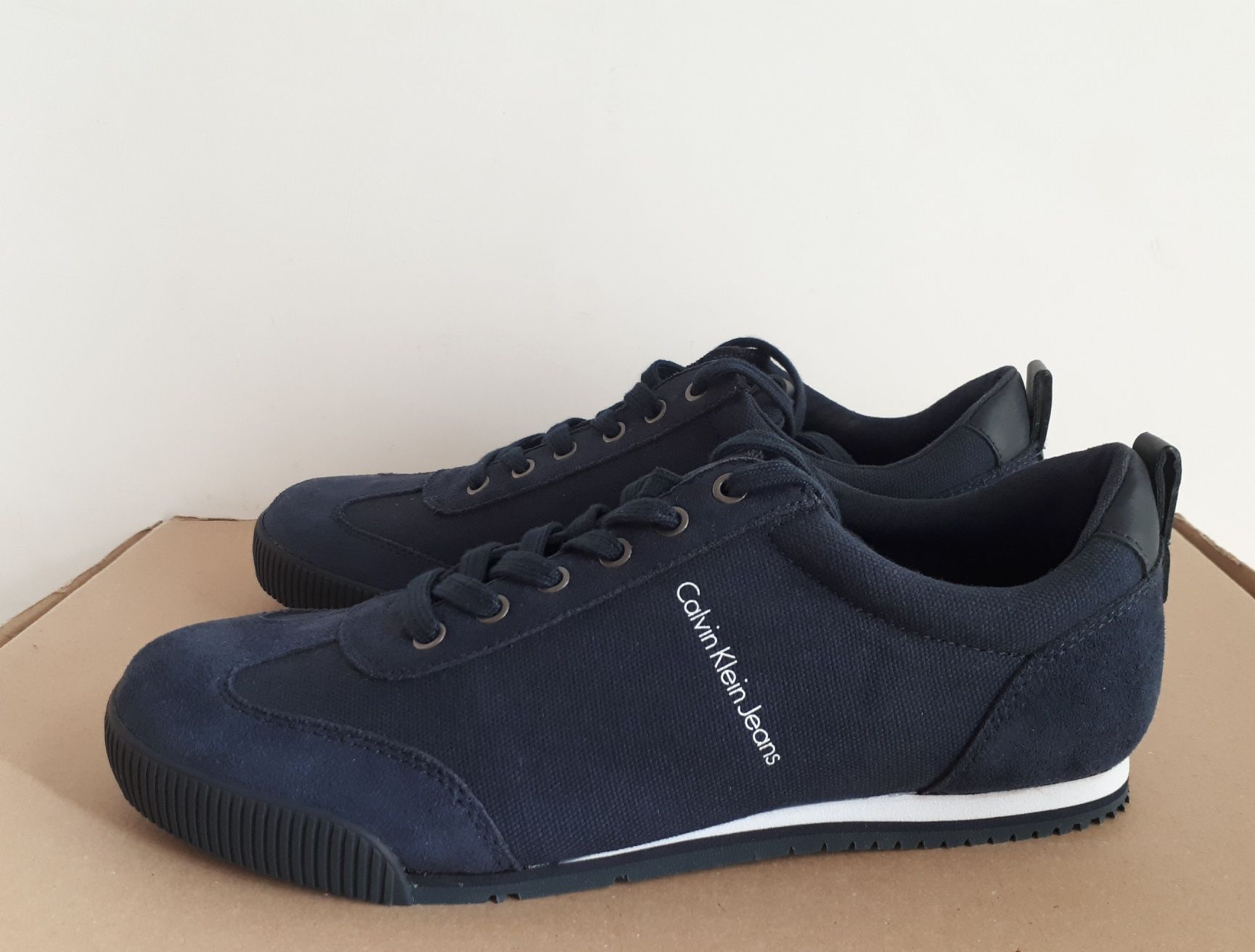 Sneakersy Buty męskie adidasy Calvin Klein Jeans 44