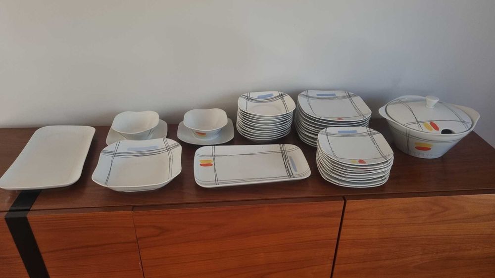 Serwis obiadowy na 12 osób Millenium Wawel lata 60 Design PRL New Look