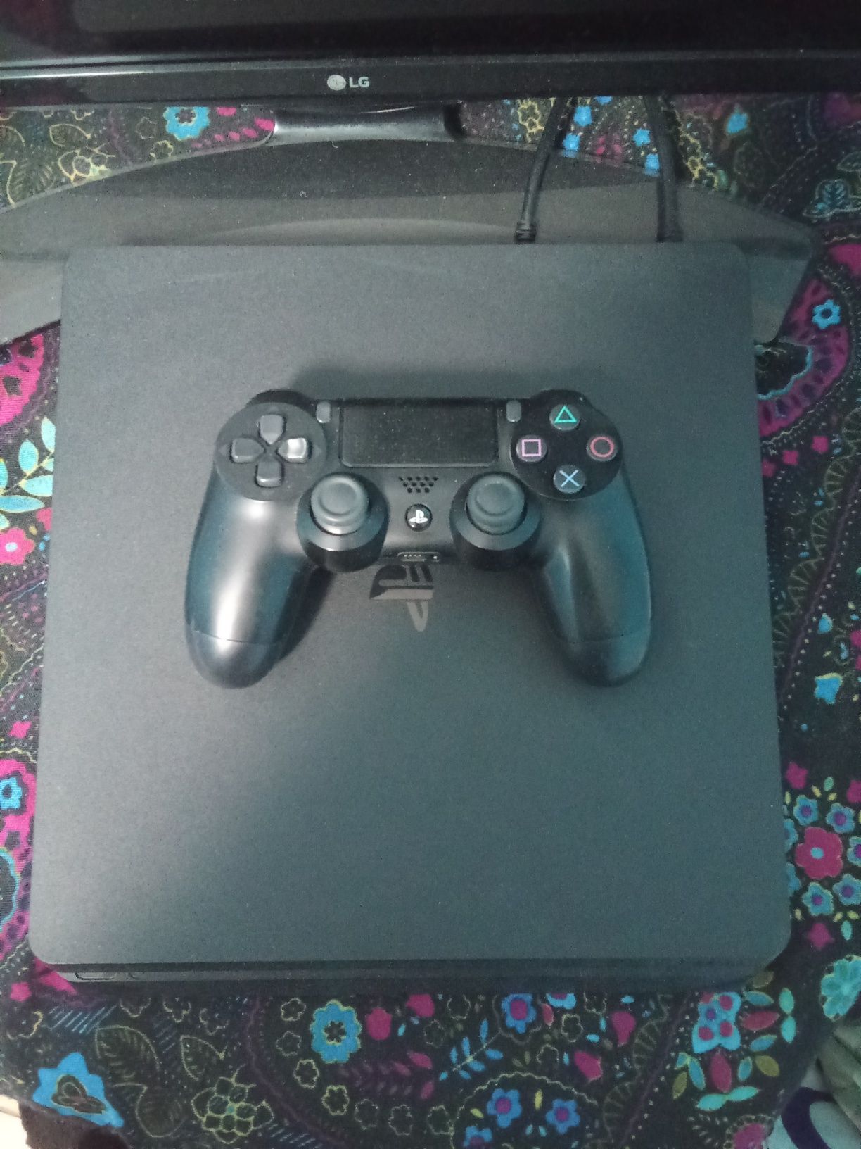 PlayStation 4 - 500GB