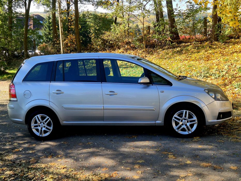 Opel zafira 1.8 B+lpg/2007r/7-miejsc/hak/Butla na 10 lat