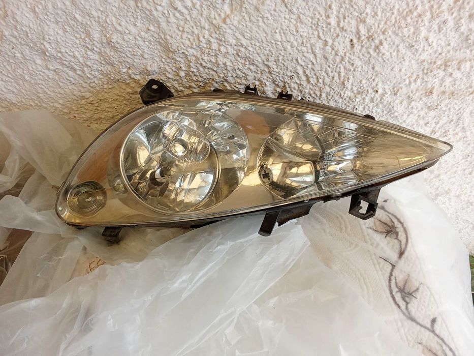 Faróis Peugeot 307