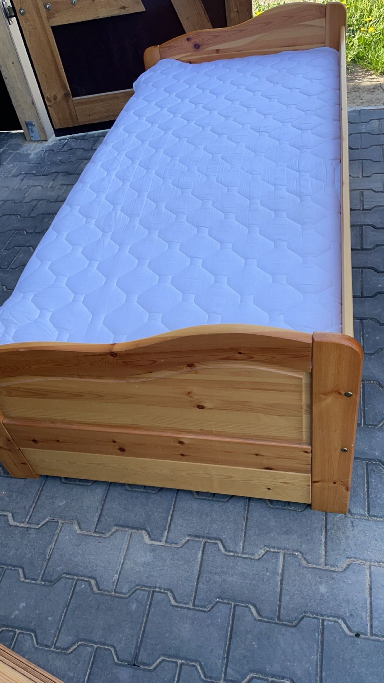 Łóżko podwójne wysuwane