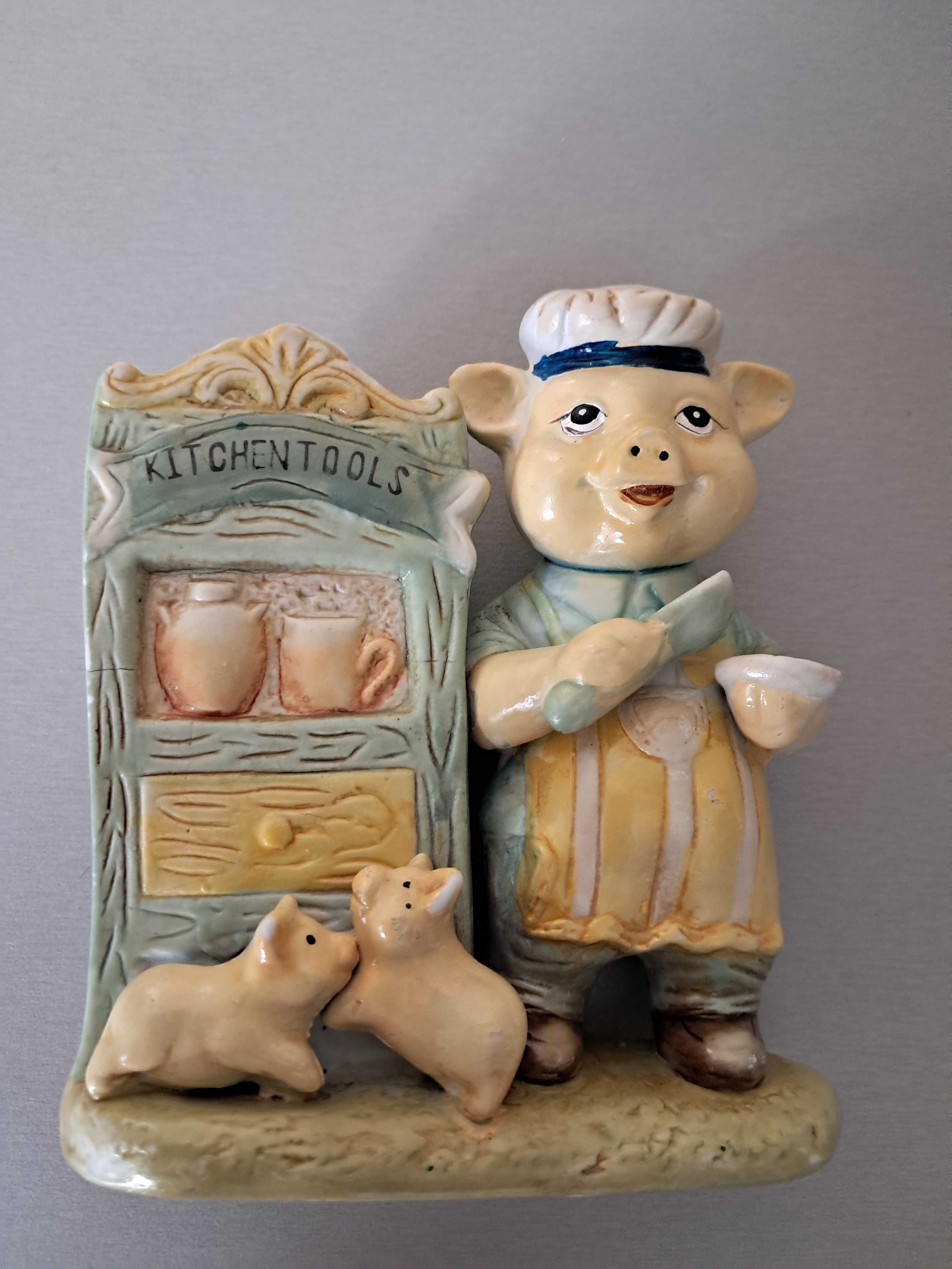 Stojak na drewniane łyżki - porcelanowa świnka