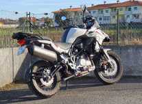 Benelli TRK 502X + Kit malas Shad