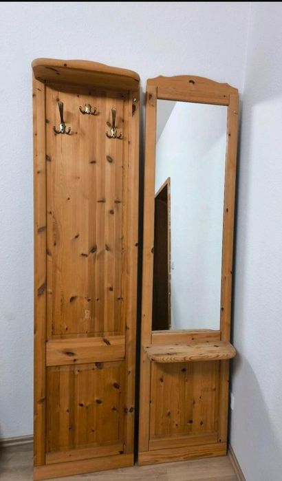 Garderoba sosnowa