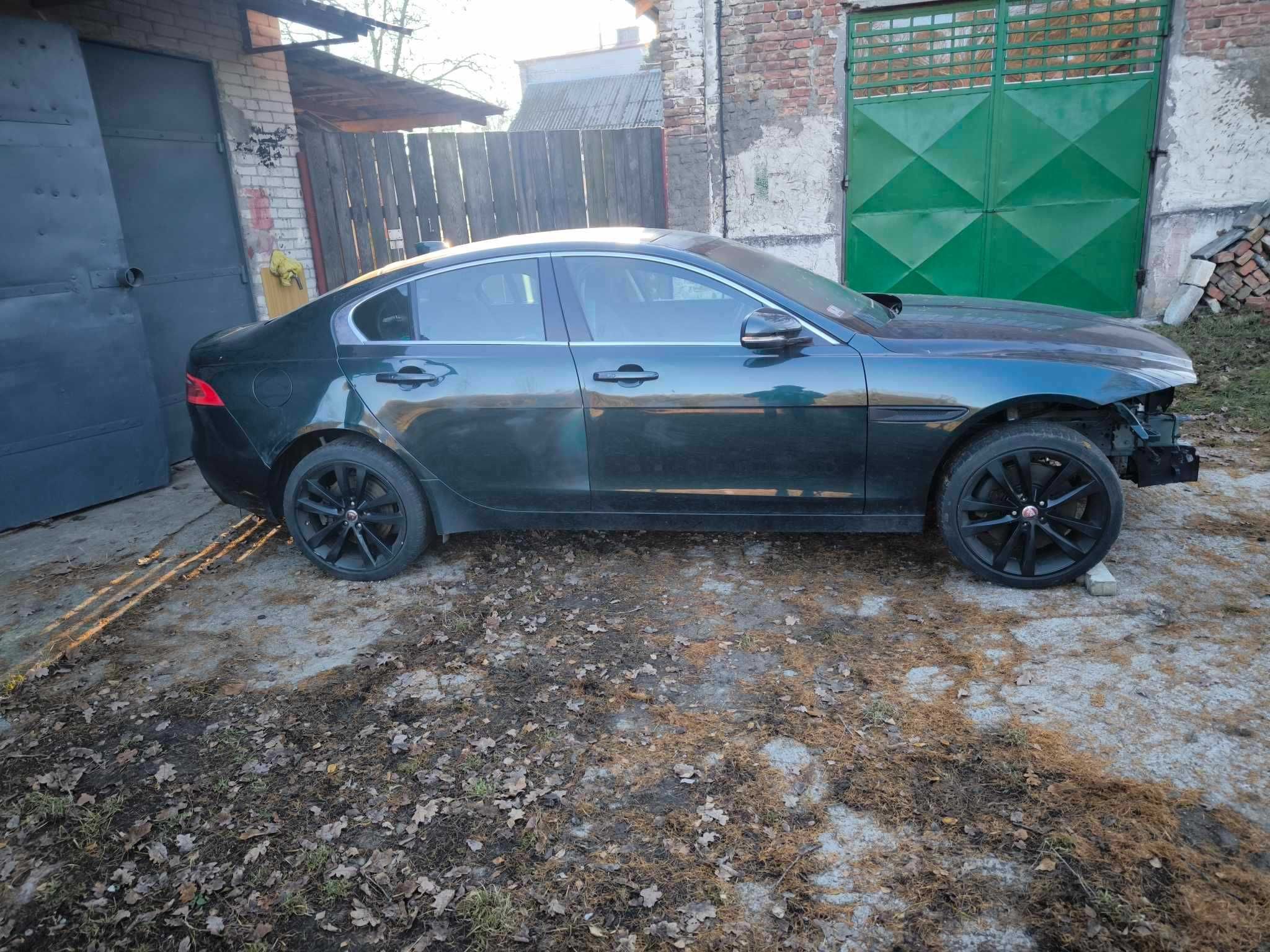 Jaguar XE 2016 3.0SC 340KM bez silnika. Części
