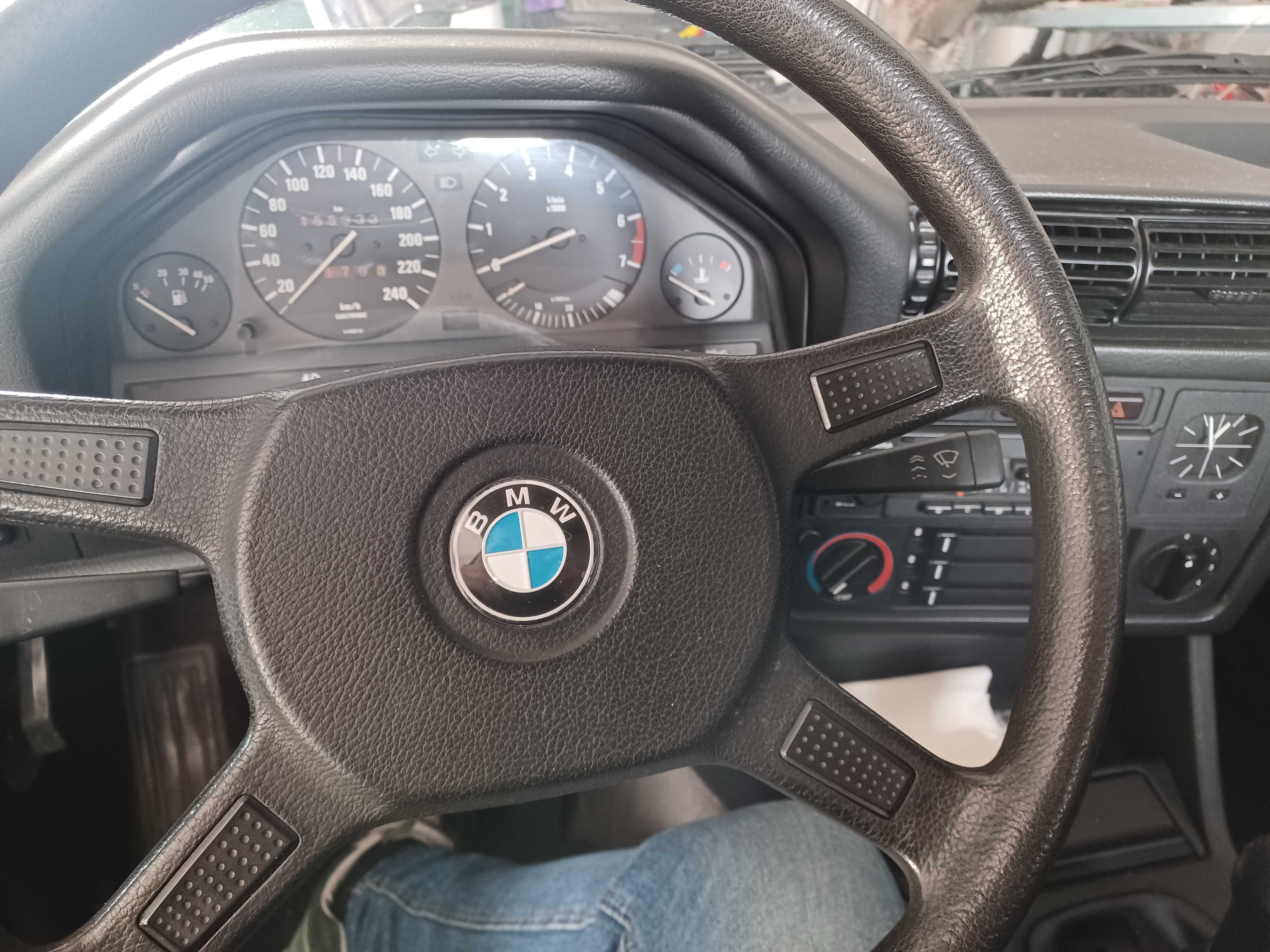 Bmw E30 estimado