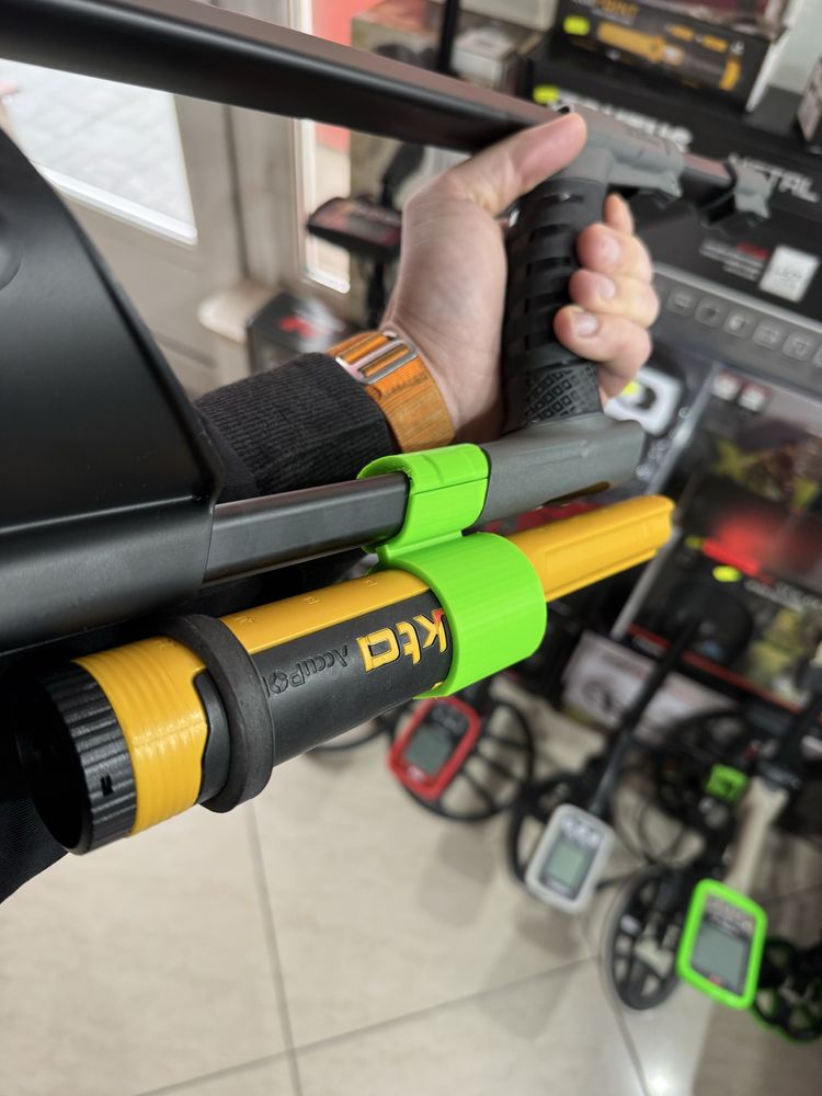 Uchwyt 3D na pinpointer XP/Nokta do sztycy XP Deus bez śrubek