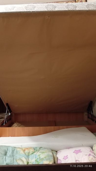 Продам каркасний матрас 160*200