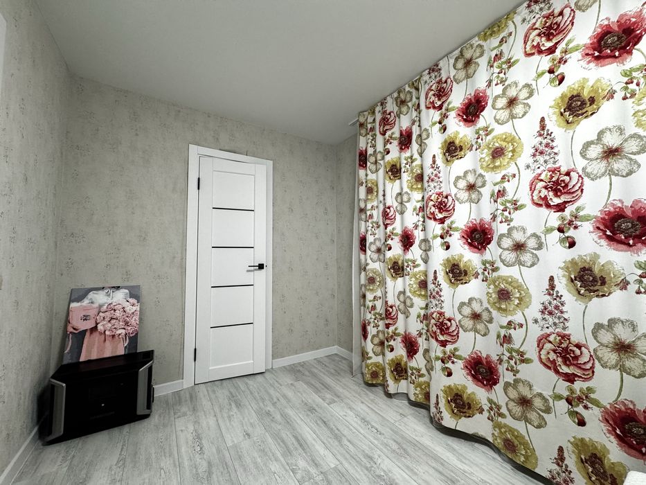 Продаж двокімнатної квартири з ремонтом в центрі міста