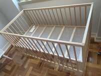 Berço madeira Ikea