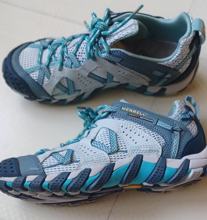 Ténis da marca Merrell