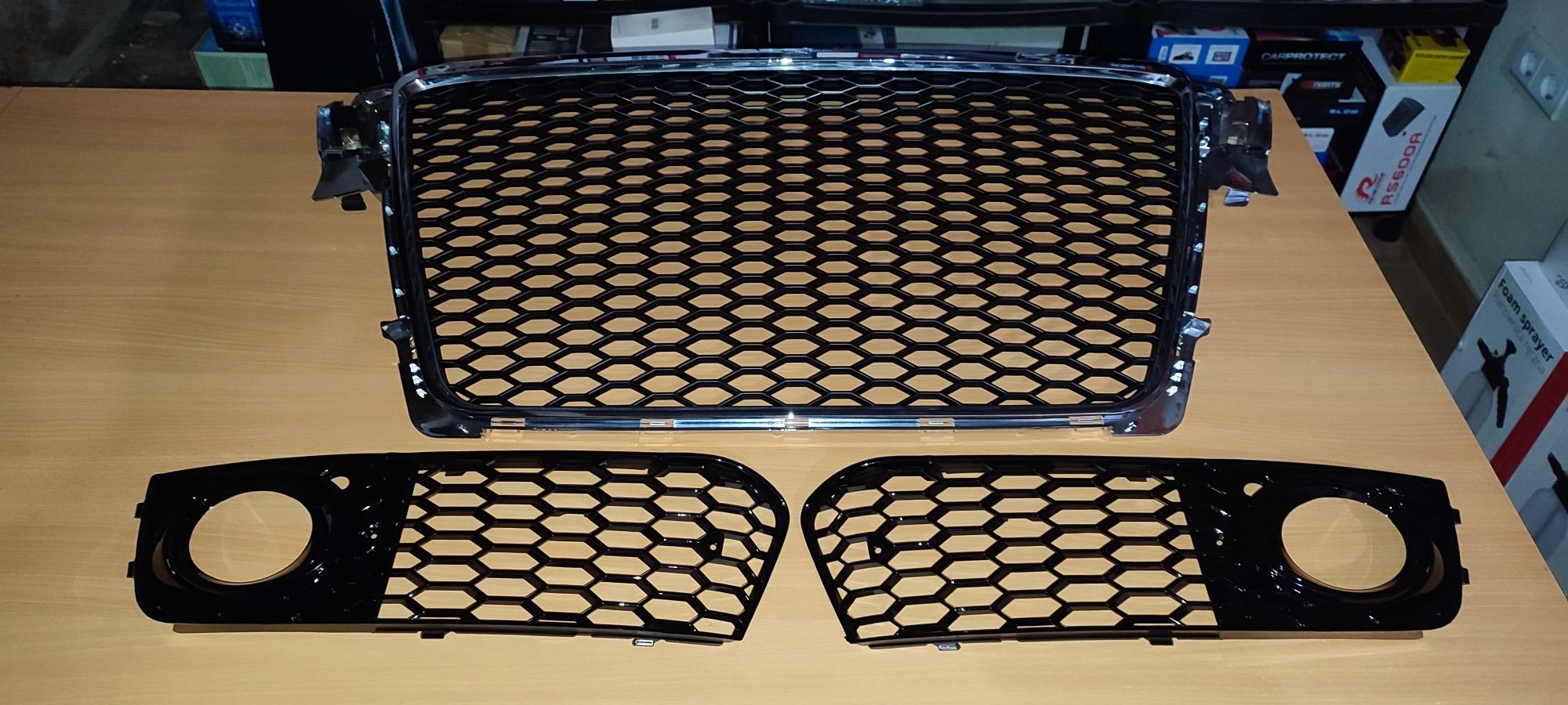 Grelhas RS4 Audi A4 B8.