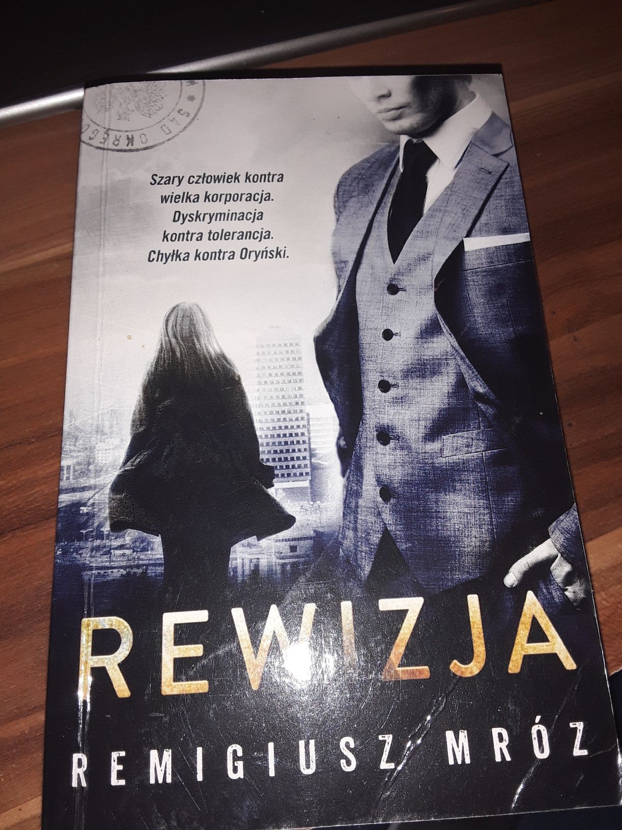 Rewizja Mróz Remigiusz seria z chyłką