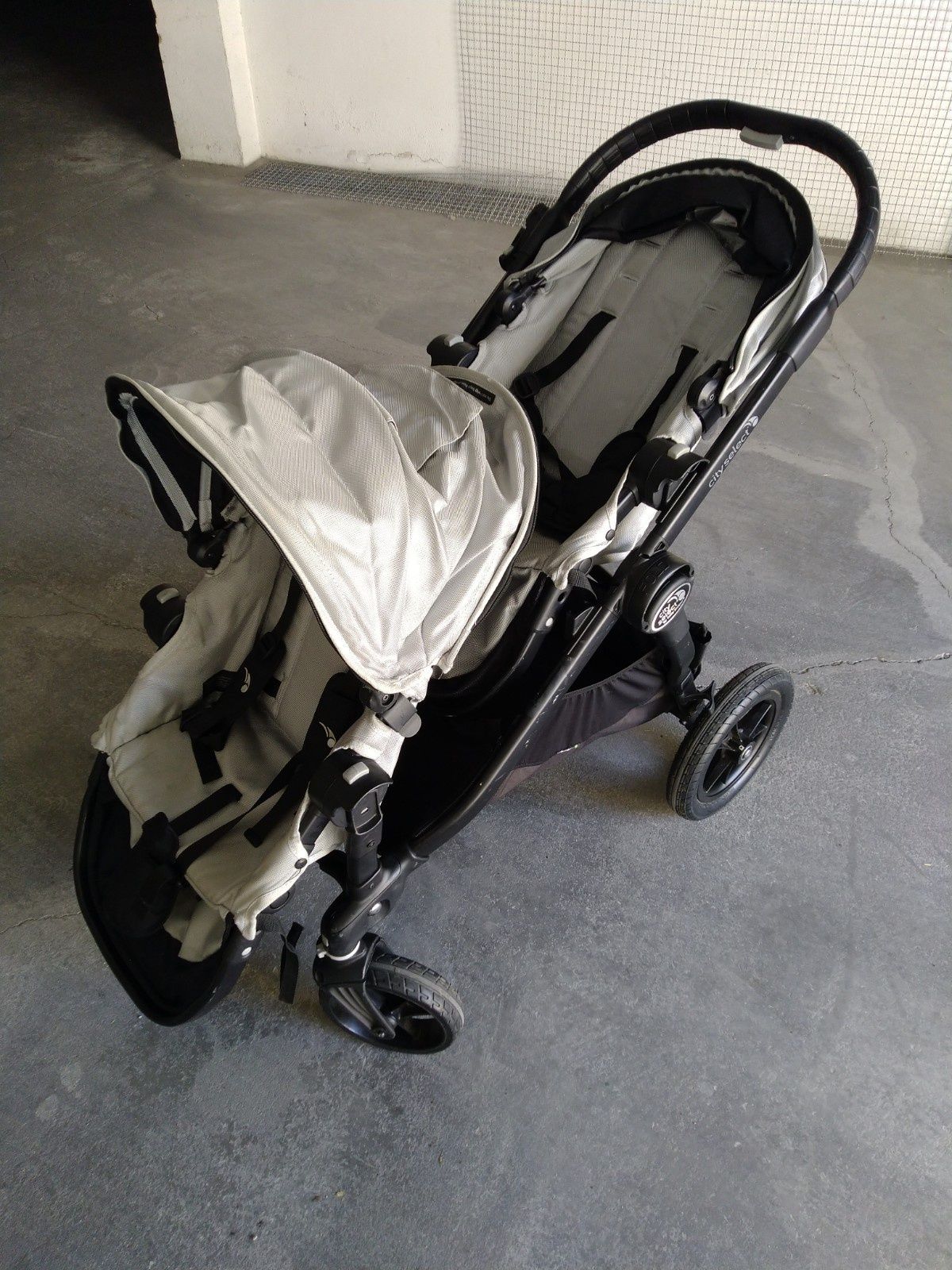 Carrinho de gêmeos baby jogger city select(pouco uso)